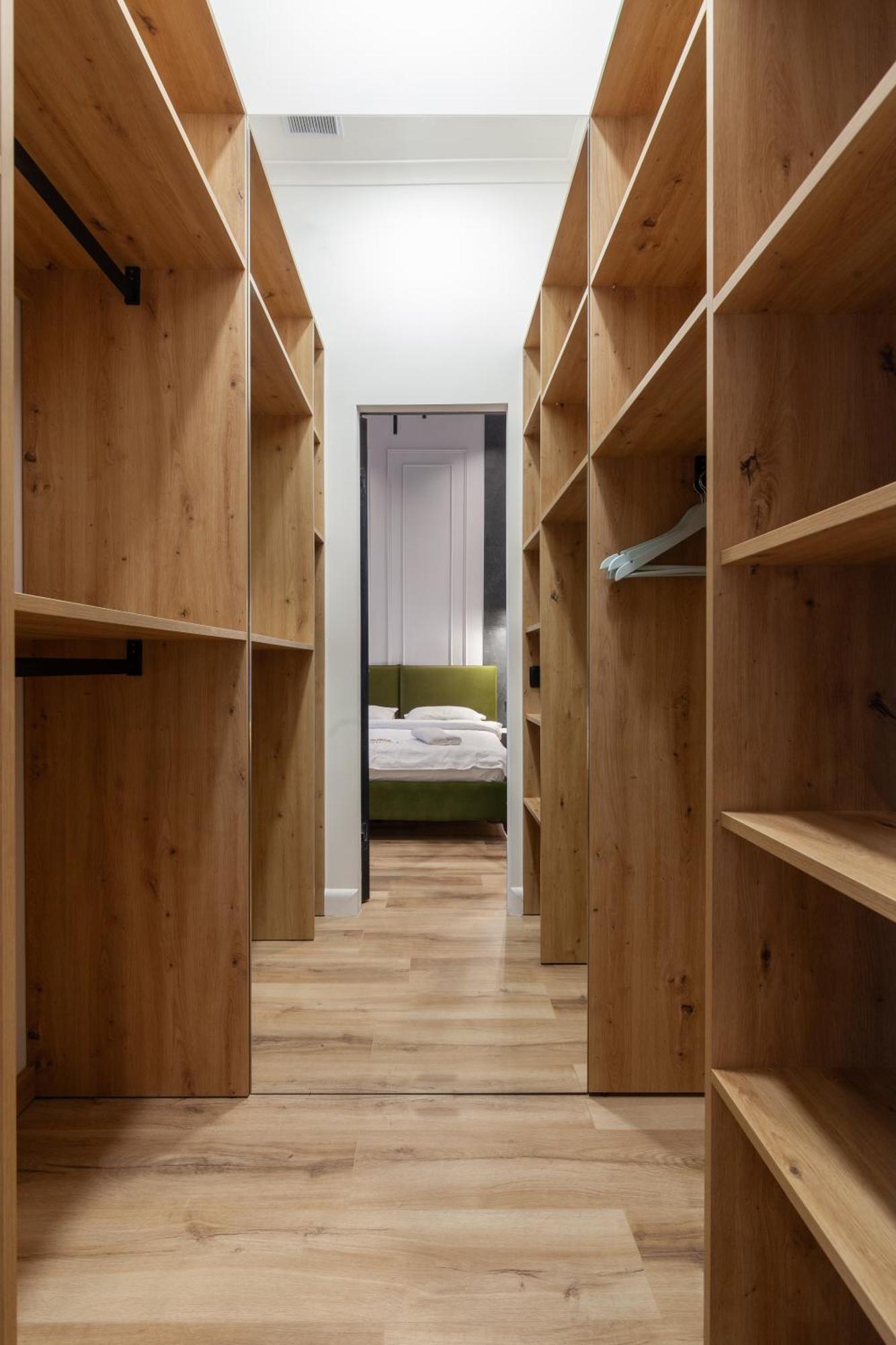 Leogrand Apartments On Franka 35 Lviv Ngoại thất bức ảnh