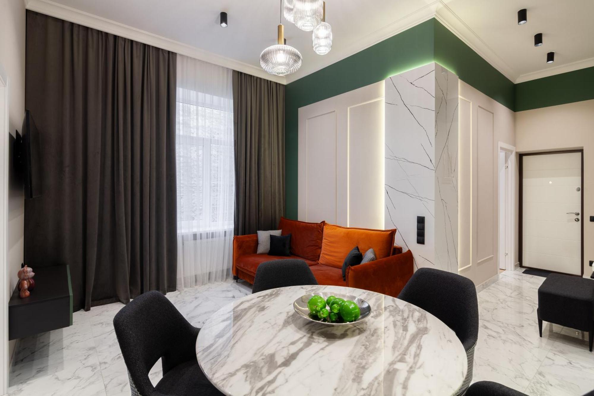 Leogrand Apartments On Franka 35 Lviv Ngoại thất bức ảnh